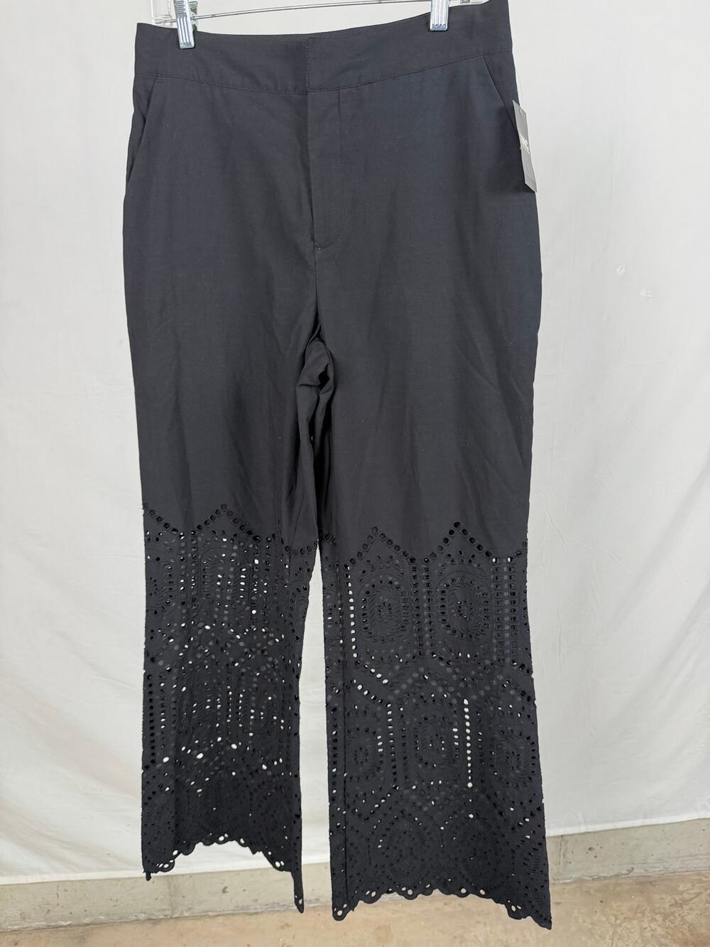 I.N.C. International Concepts Black Eyelet Hem Crop Pants Size 10 NWT